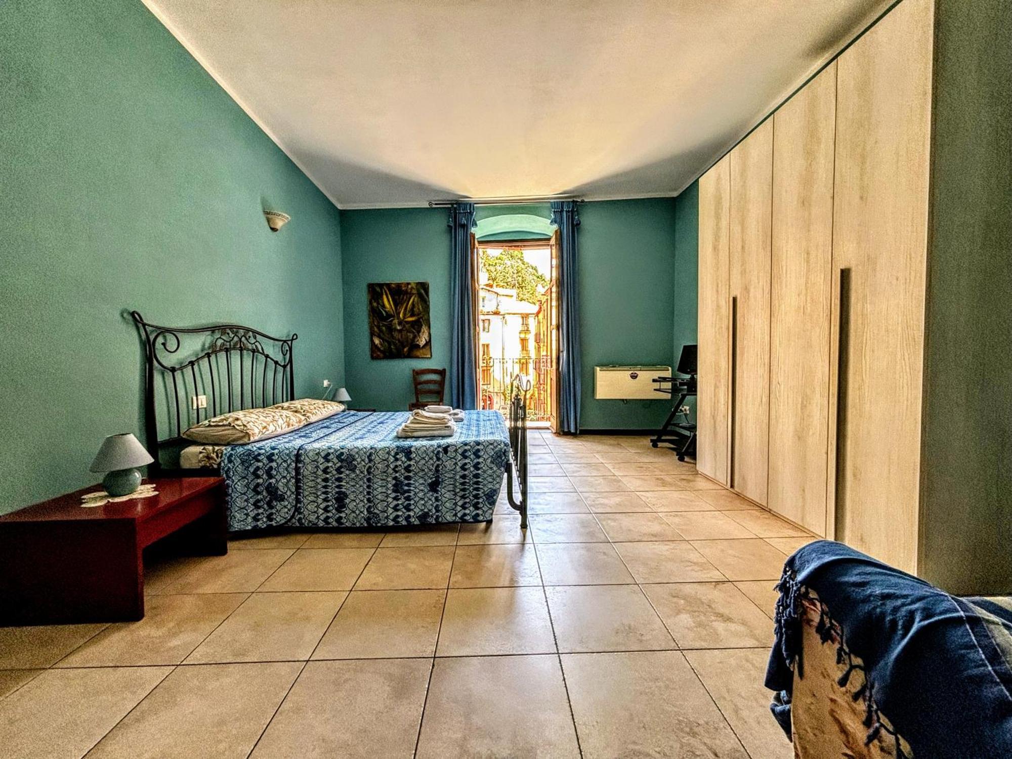 Aparthotel Antica Dimora Biancospino - Domo - Il Biancospino Bosa Esterno foto